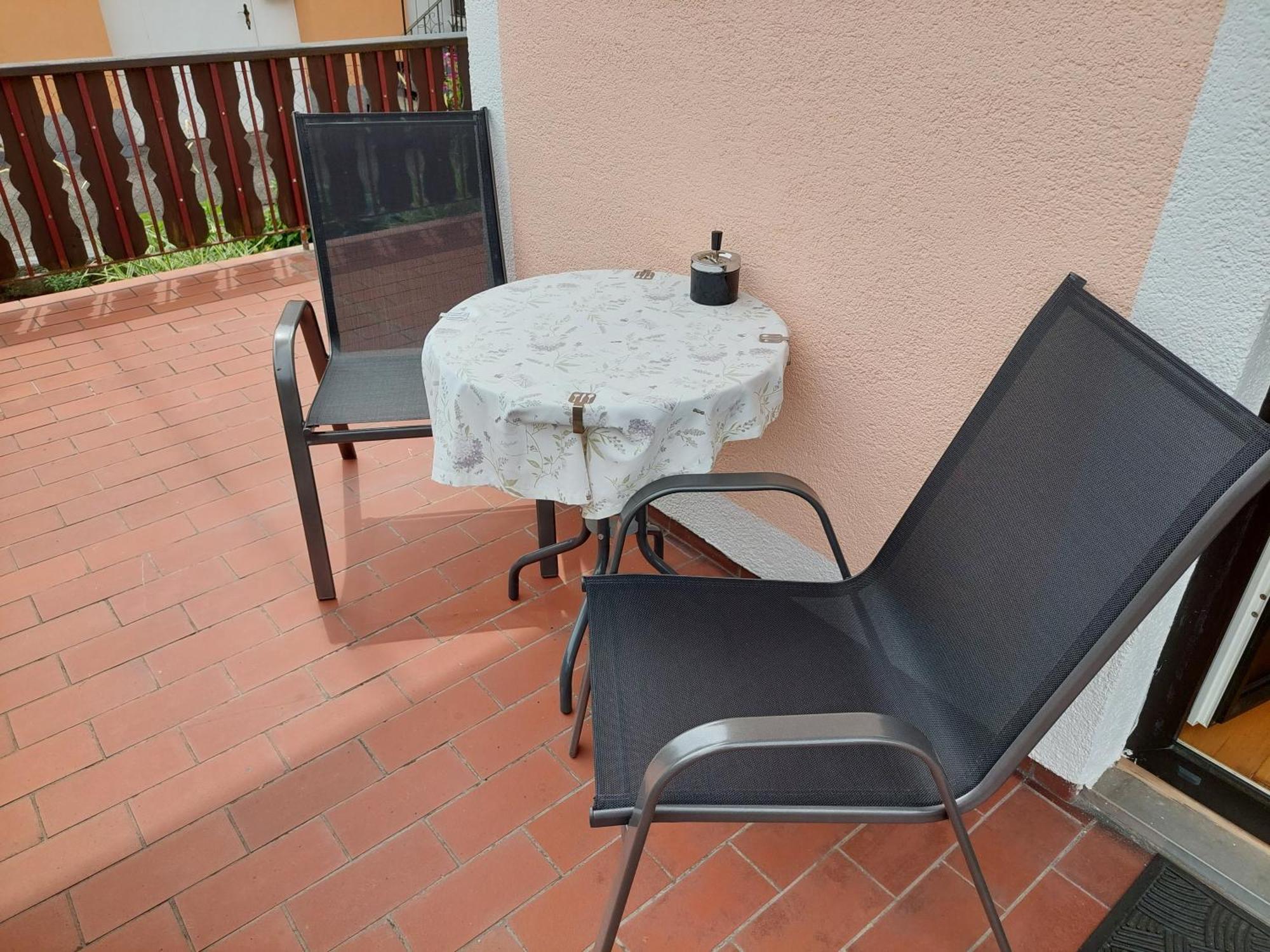 Wohnung mit Charme in Pinsdorf Exterior foto